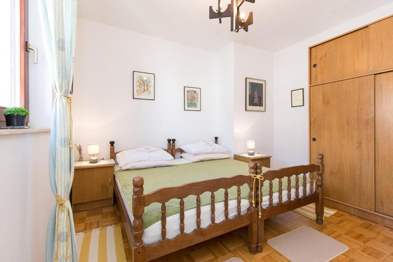 Apartment Bella-Vista Icici Luaran gambar